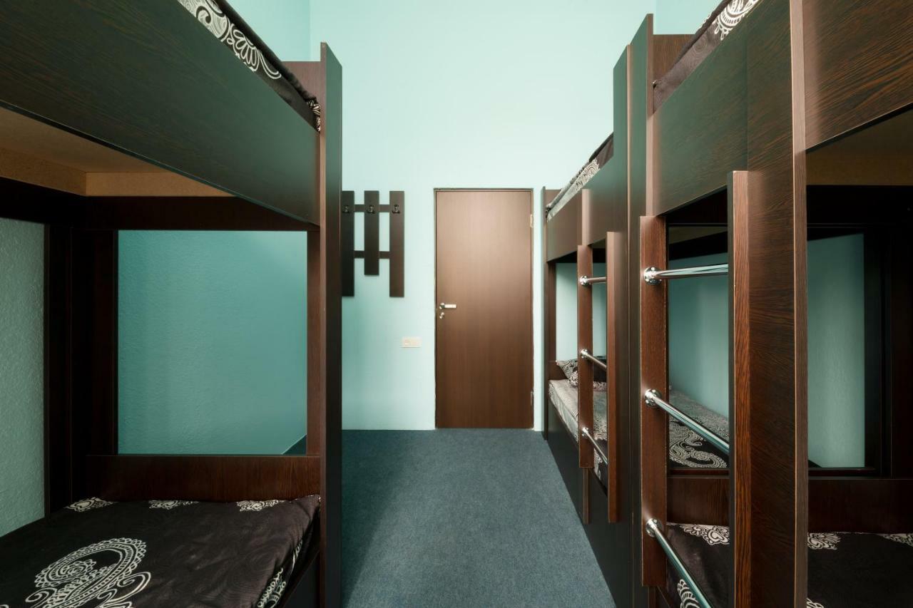 Aygestan Hostel Єреван Екстер'єр фото